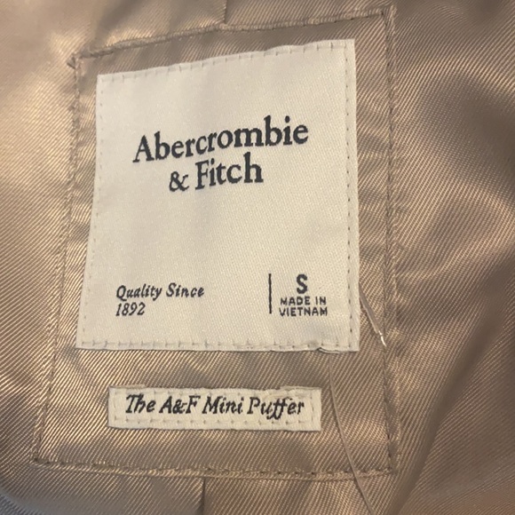 A&F Fur Mini Puffer Jacket - Picture 7 of 8